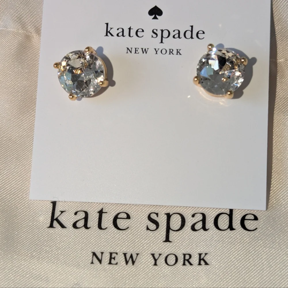NWT+ Pouch Kate Spade Gumdrop Studs in Clear